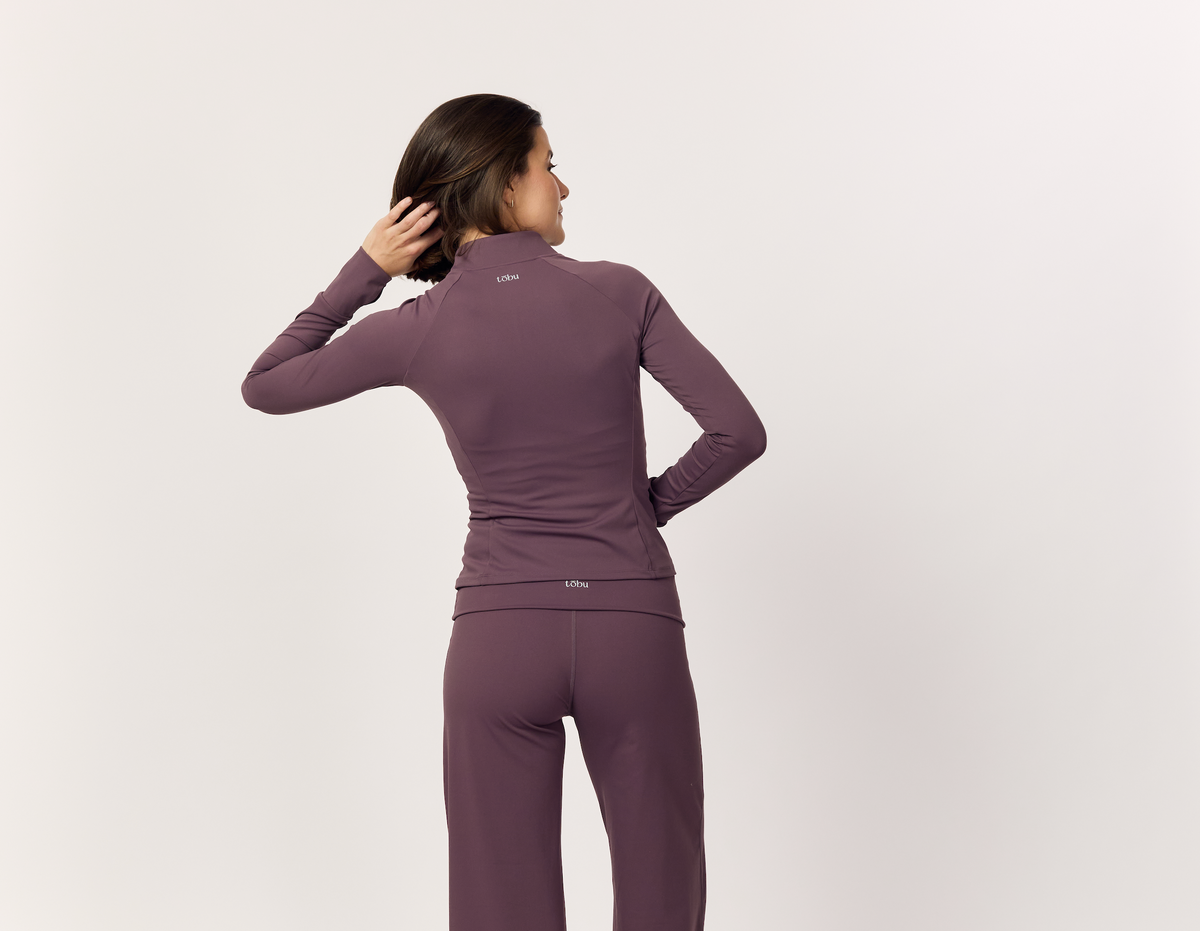 Plum Essence Zip Top